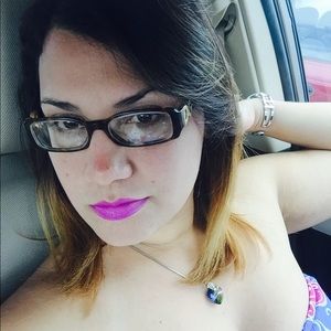 Meet your Posher, Odalis