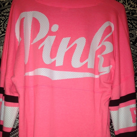 Victoria's Secret crew shirt 💘