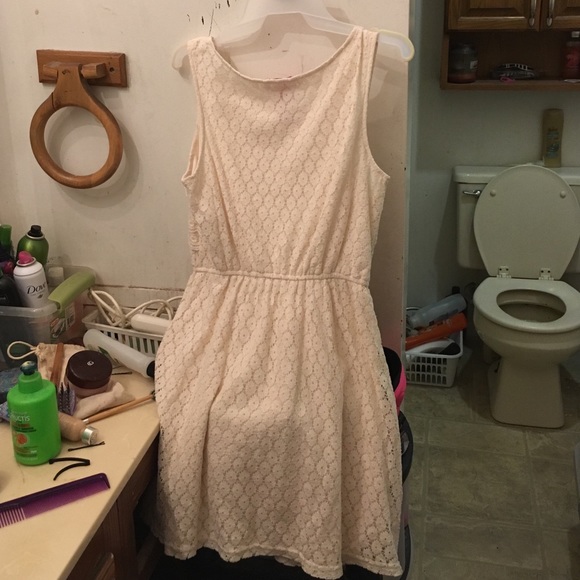 Beige Summer Dress - Picture 2 of 4