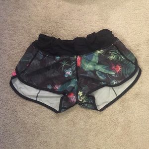 Jungle print lu lu lemon shorts