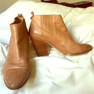 Joan and David Tan Leather Booties Sz 8.5