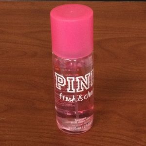 Pink fresh and clean body mist