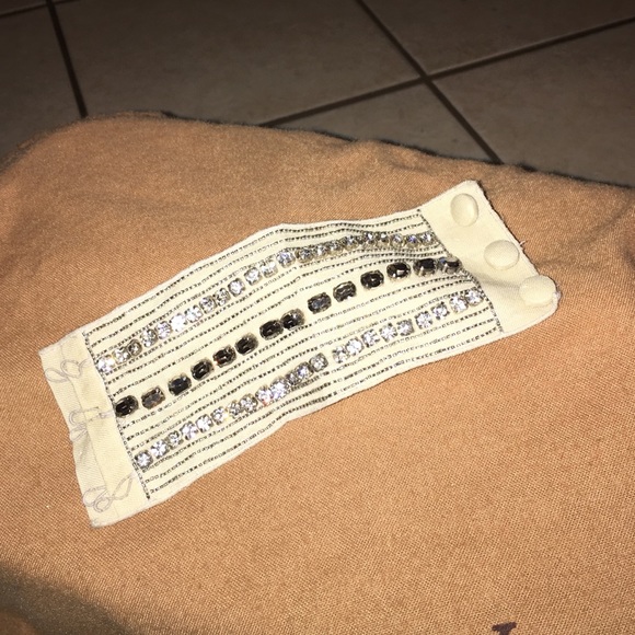 Gorgeous Cuff - image 1