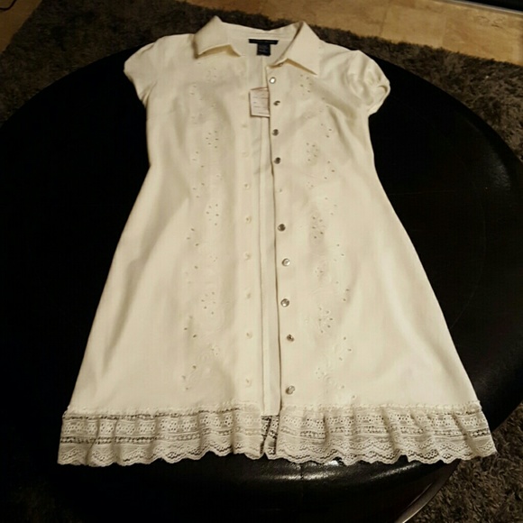 Casual white dress