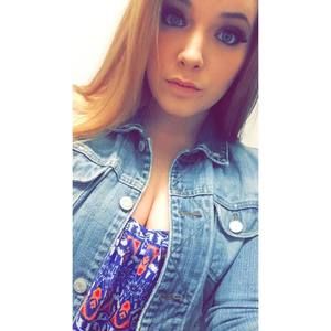 Meet your Posher, Courtney