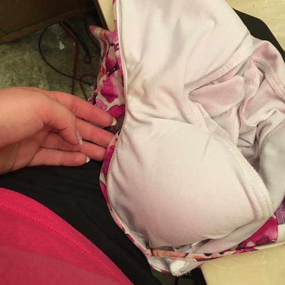 Swim/Tank Top - Picture 4 of 4