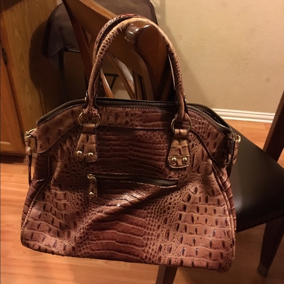 Shoulder bag