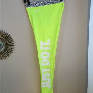 Nike Leg-A-See Just Do It Legging