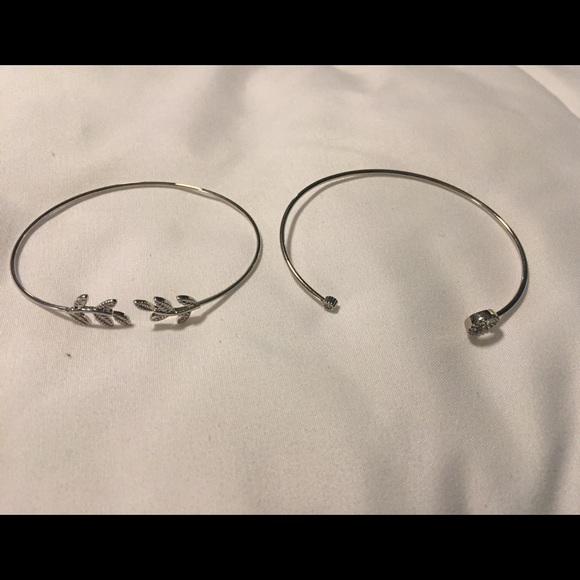 Two delicate silver bracelets - Picture 2 of 2