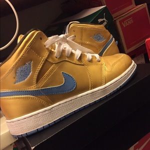 Custom legend blue 1s
