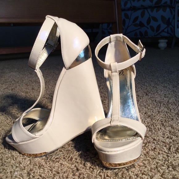 Tan Wedges