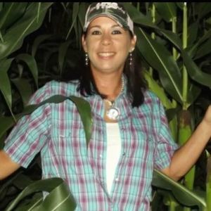 Meet your Posher, Tina