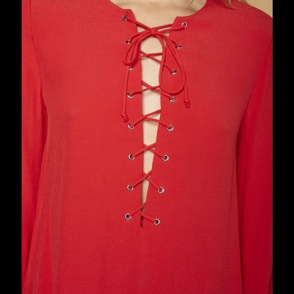 Isabelle Lace-Up Top (S, M, L) - Picture 3 of 4