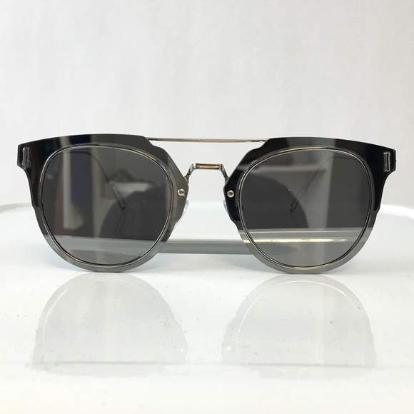 Gunmetal Silver Mirrored Statement Sunglasses - Picture 2 of 4