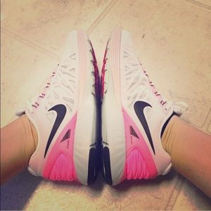 Women's nike shoes