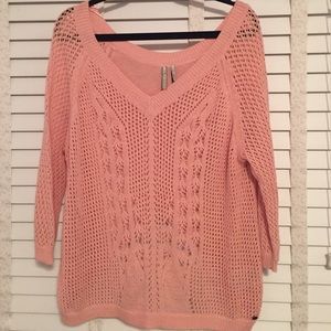 Light pink V-cut GUESS sweater