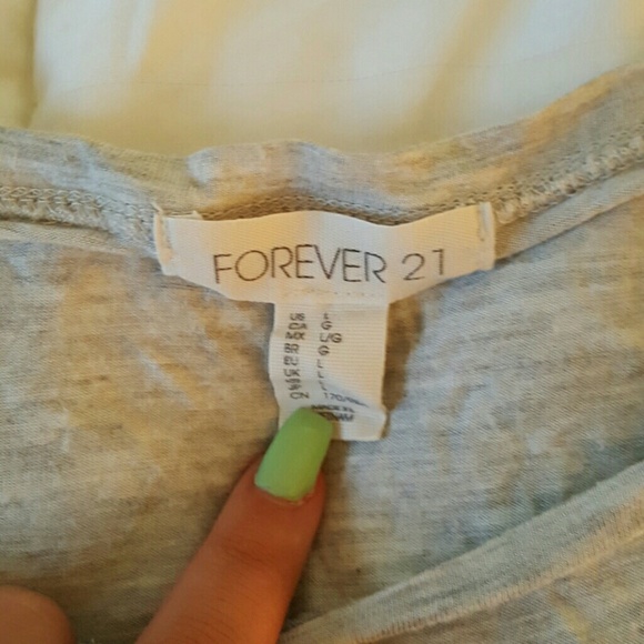 Cropped Tee - Picture 2 of 3