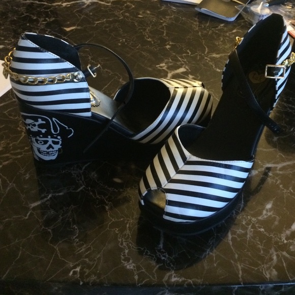 T.U.K Pirate Wedges!