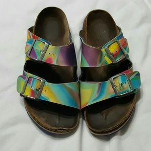 rainbows vs birkenstocks