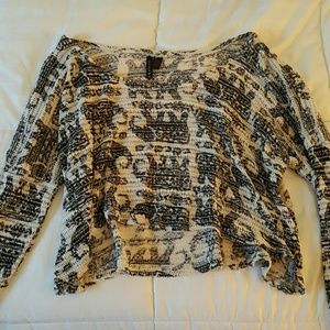 Long Sleeve Crop top.