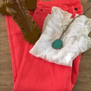 Coral jeans size 9/10 Regular