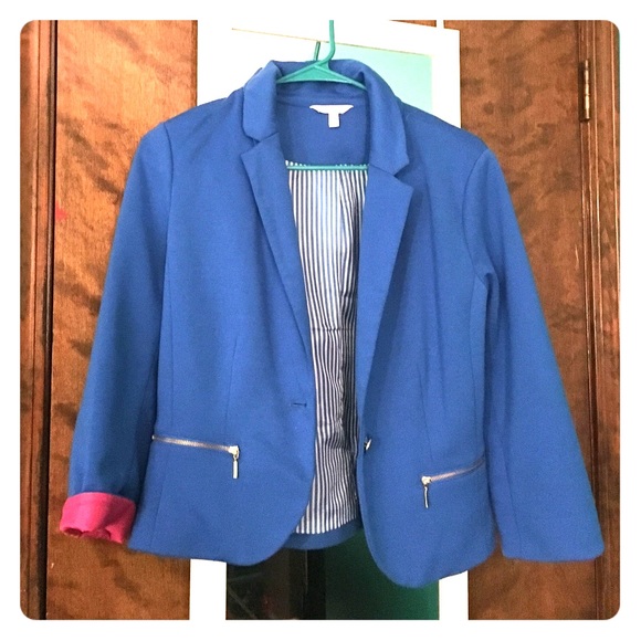 Navy blue blazer!