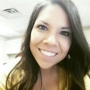 Meet your Posher, Mikayla