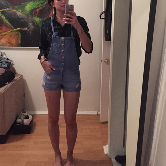 Sexy! Adorable denim short overalls!