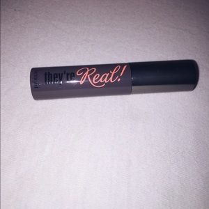 REDUCED❗️Benefit They're Real Mascara