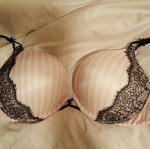 Victoria secret bombshell plunge