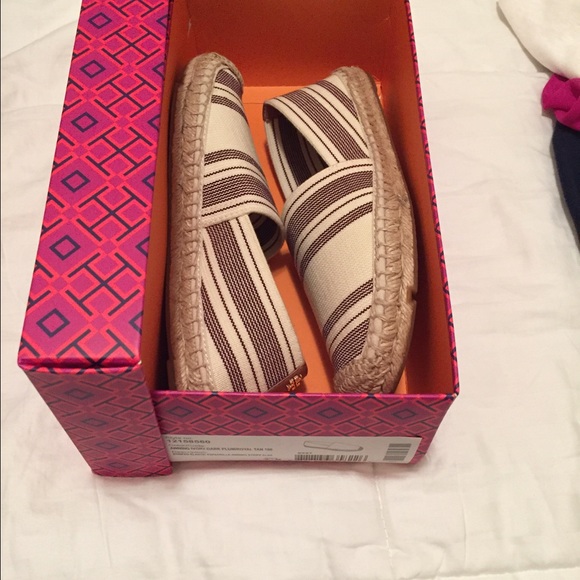 Tory Burch Shoes - Tory burch elastic espadrille 7.5 Nwt New in box!