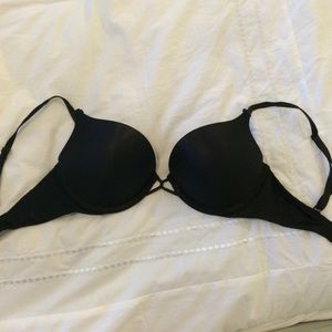 Black bombshell VS 32D