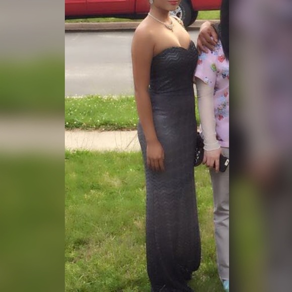 Elegant Black Prom Dress - Picture 3 of 4