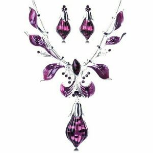 Stunning purple necklace and earring set