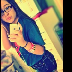 Meet your Posher, Amairany