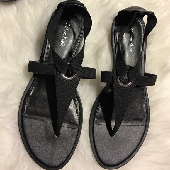 New Black Calvin Klein Thong Sandals - Picture 2 of 4