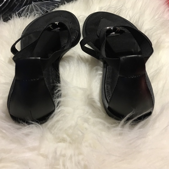 New Black Calvin Klein Thong Sandals - Picture 3 of 4