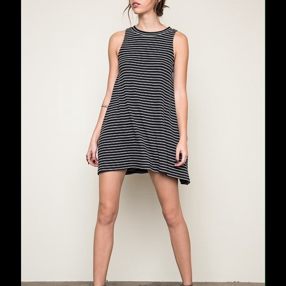 Ruby Mini Dress (S, M, L) - Picture 3 of 3