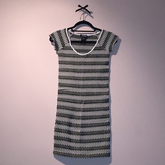Bebe black/white bodycon dress