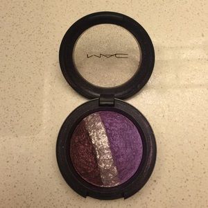 MAC Cosmetics Mineralize Eyeshadow Outspoken