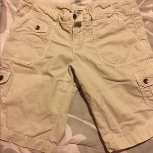 Light khaki cargo shorts!