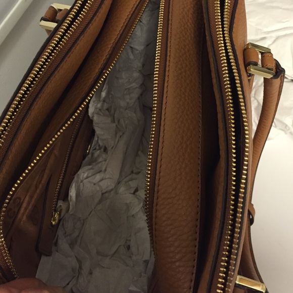 Tory Burch Thean Triple Zip Satchel - Picture 3 of 4