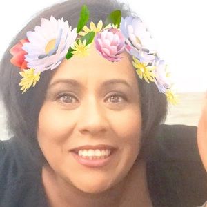 Meet your Posher, Lorena