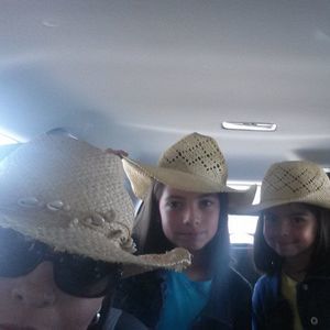 Meet your Posher, Claudia