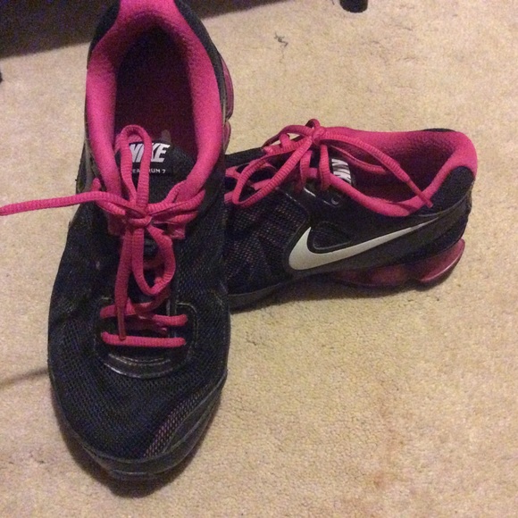 Nike shocks