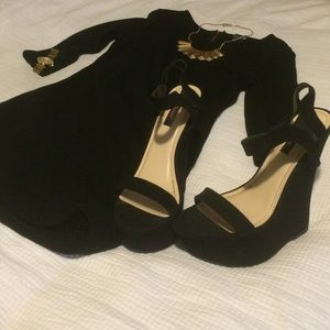 🚫SOLD🚫 Black Suede Wedges