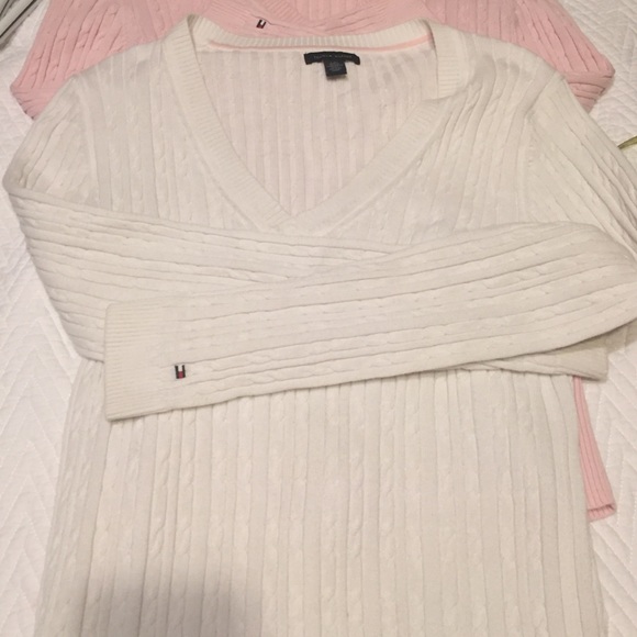 Light weight sweater