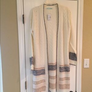 Maurice's small long sweater