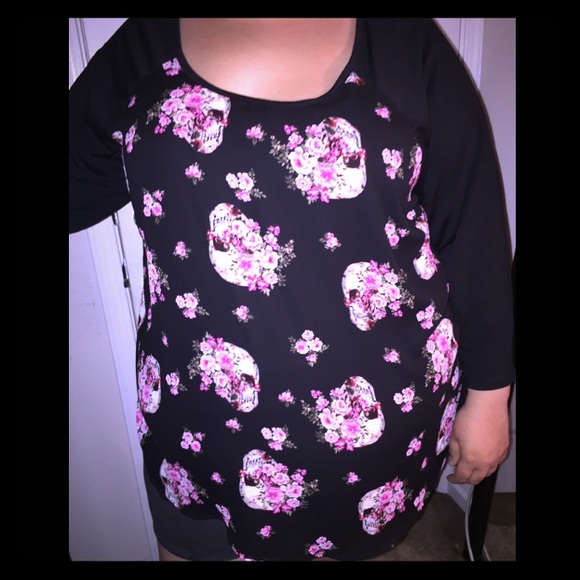 torrid Tops - Skulls and roses