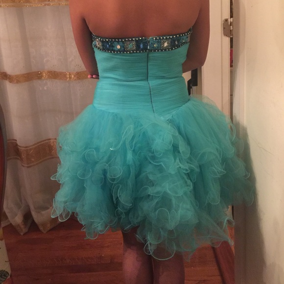 Mini Homecoming/Prom Dress - Picture 2 of 4